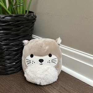 NWT Squishmallows Rie Light Brown Otter Fuzzy Belly Plush Toy Stuffed Animals